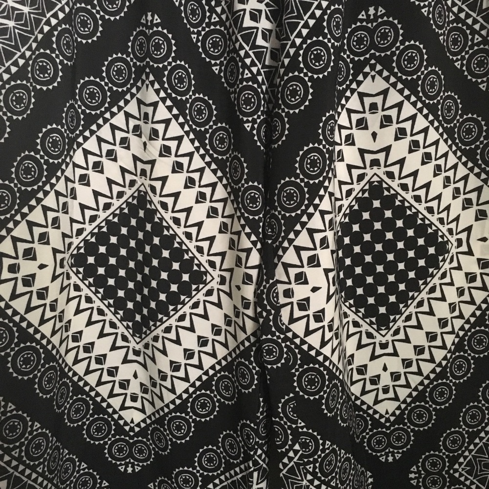 Loose patterned pants - Picture 3 of 5